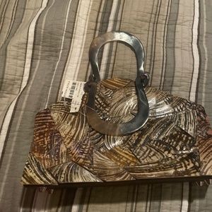 Tyler house she’ll bag